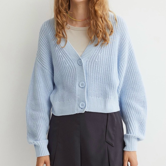 H&M pastel blue knit cropped cardigan - Picture 4 of 4